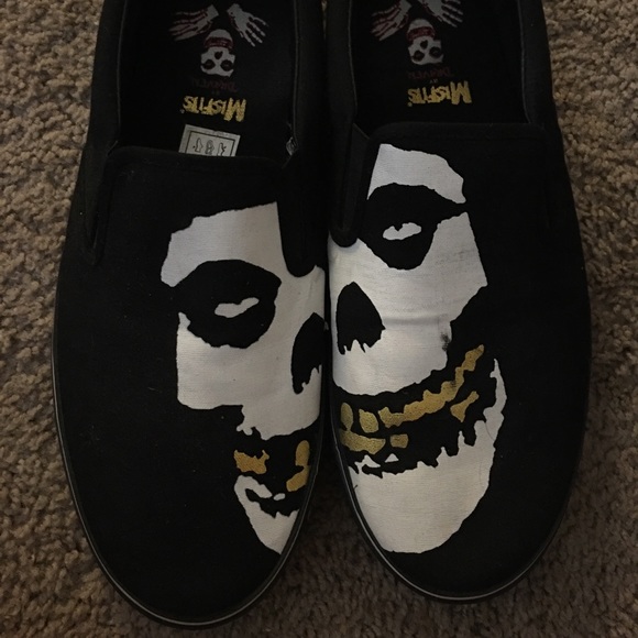 draven misfits shoes